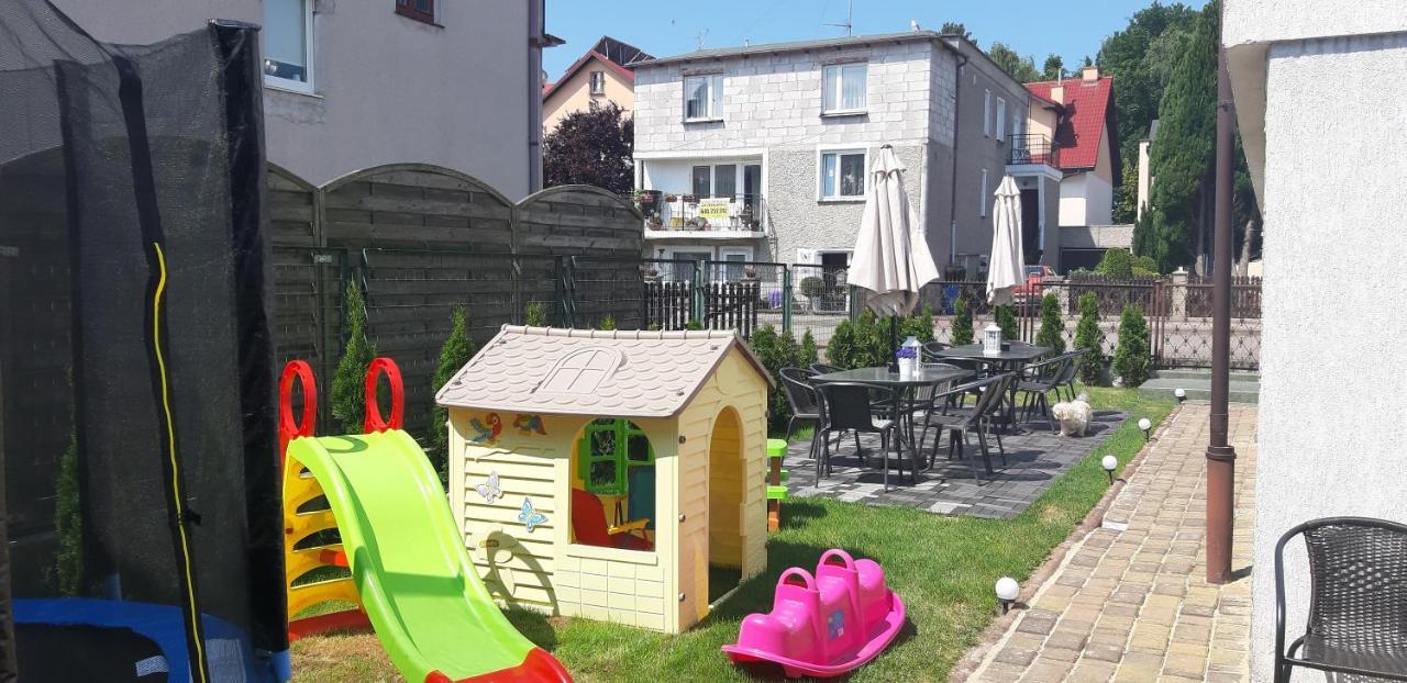 Pokoje Goscinne Galeon W Darlowku Ujście-Darłowskie Esterno foto