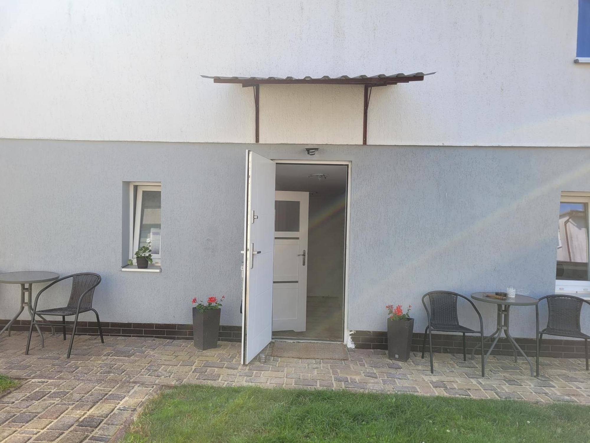 Pokoje Goscinne Galeon W Darlowku Ujście-Darłowskie Esterno foto